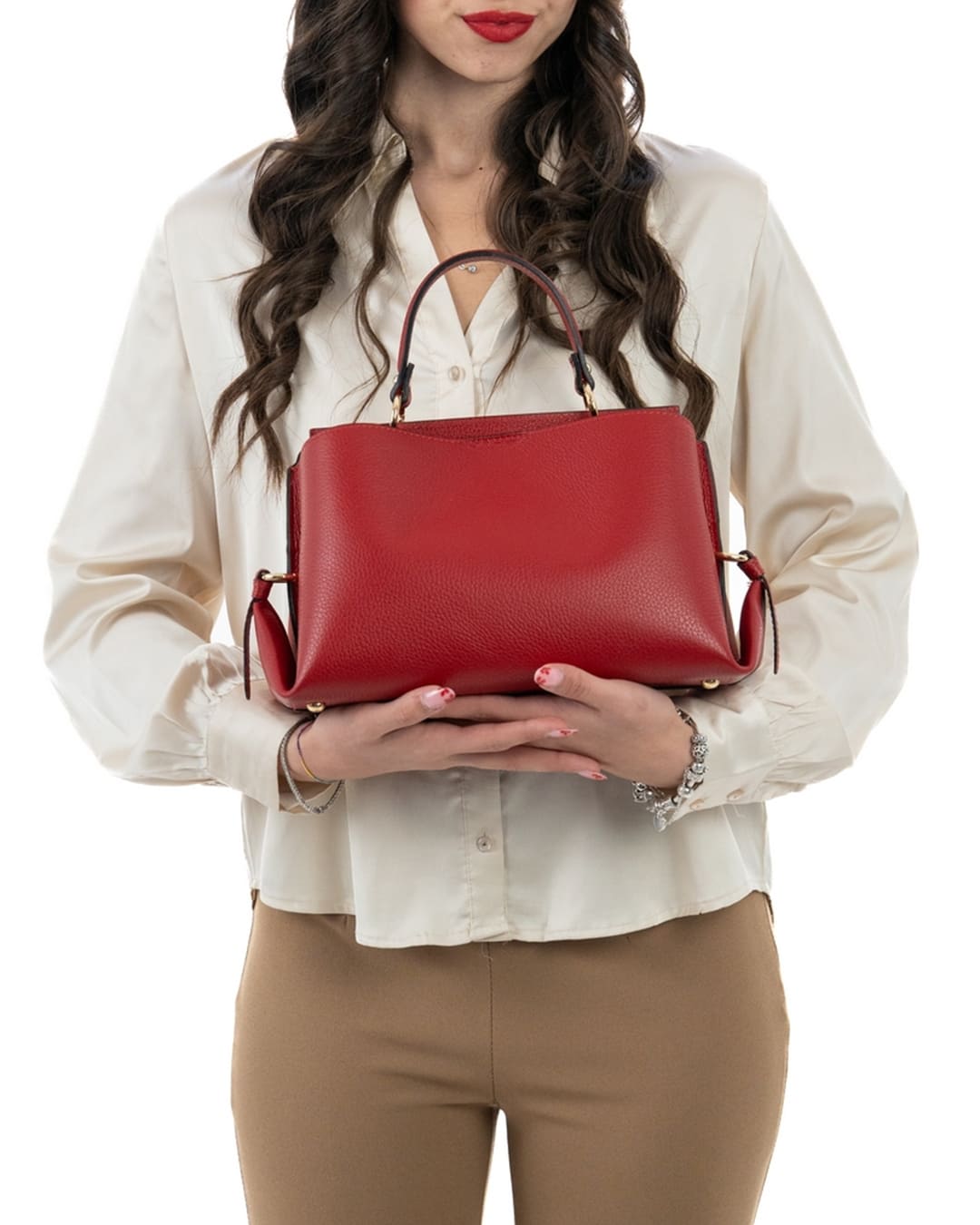 AURA Borsa a mano in vera pelle martellata colore rosso con tracolla