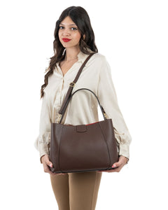 MARGOT Borsa a spalla in vera pelle martellata colore cioccolato con tracolla
