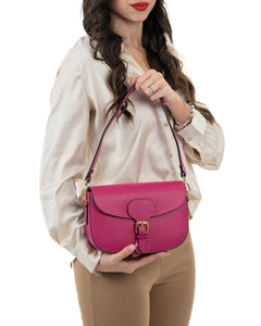 CHARLOTTE Borsa a spalla in vera pelle martellata fucsia con tracolla