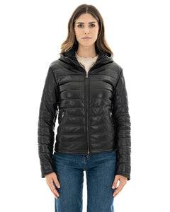 Piumino con cappuccio da donna in vera pelle nero