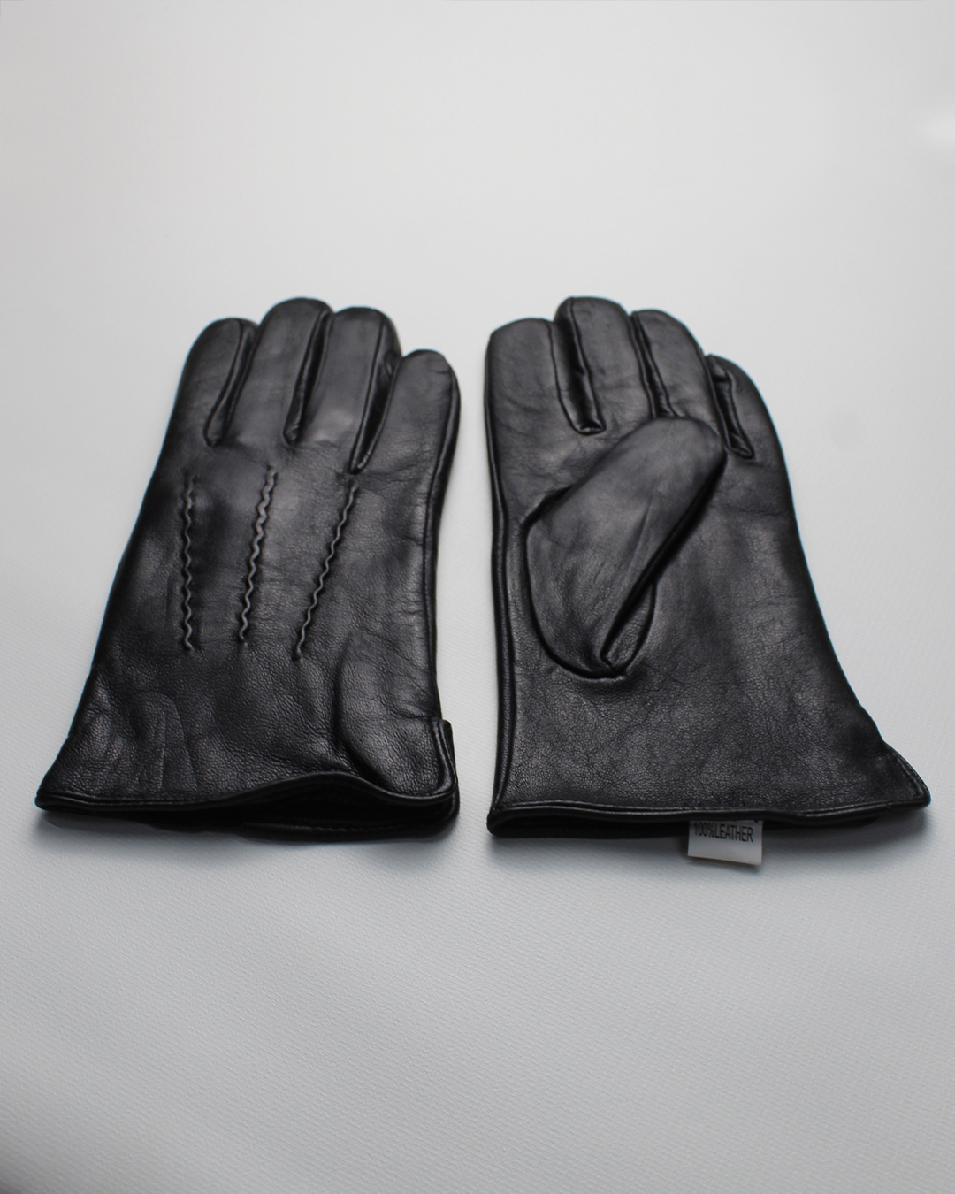 <b> GUANTI UOMO </b> <br> Guanti in vera pelle nero da uomo con interno in pelo - immagine 5