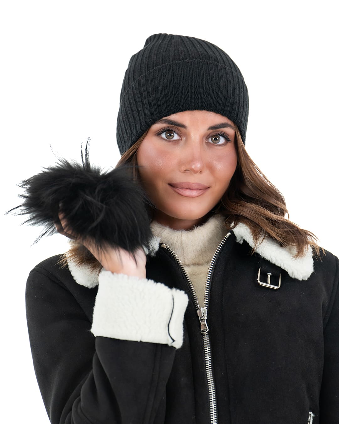 <b> DAISY </b> <br> Cappello donna in lana nero con pompon in pelliccia - immagine 4